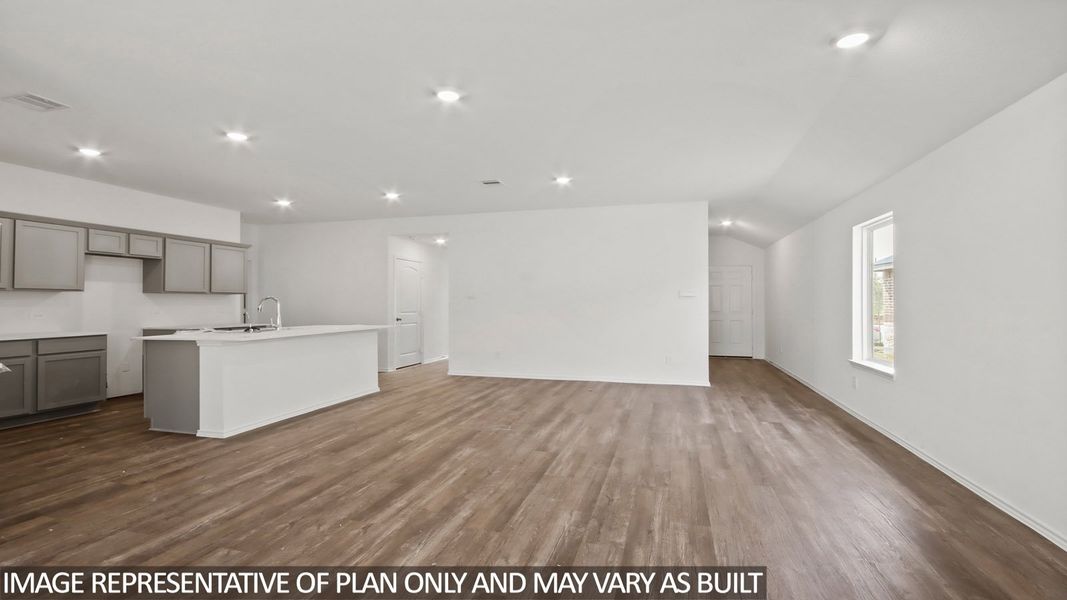 Spacious, unfurnished interior of a new home in Grand Pines, Magnolia (Image 9).