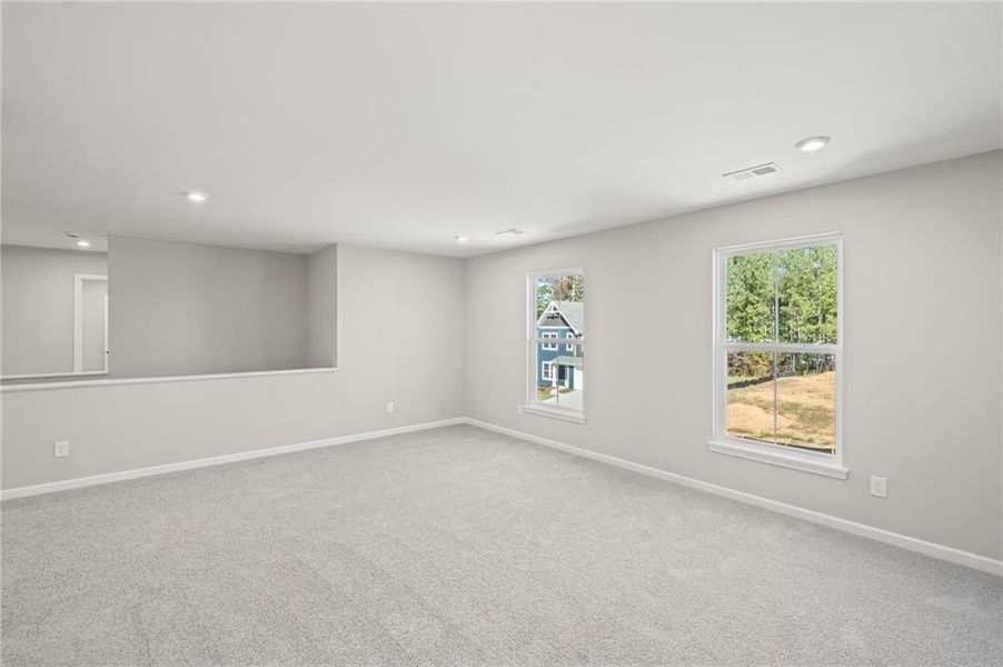 Spacious, unfurnished interior of a new home in Sage Woods, Dallas (Image 32).
