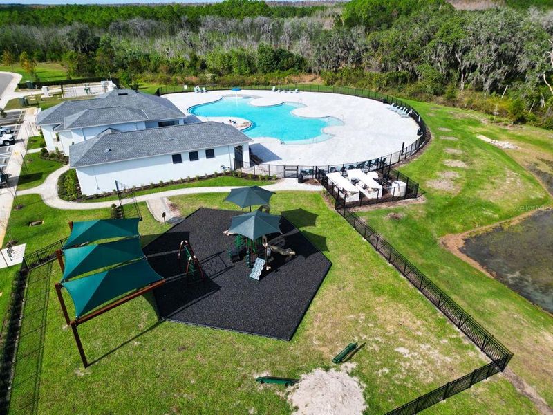 Community amenities in Cascades, Davenport (Image 33). Community amenities in Cascades, Davenport (Image 33).