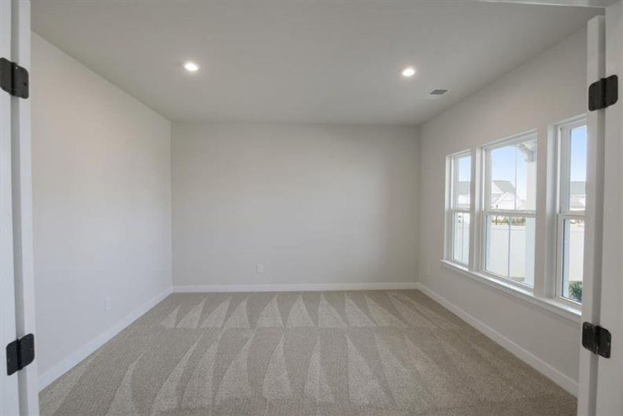 Spacious, unfurnished interior of a new home in Berkeley, Spartanburg (Image 10).