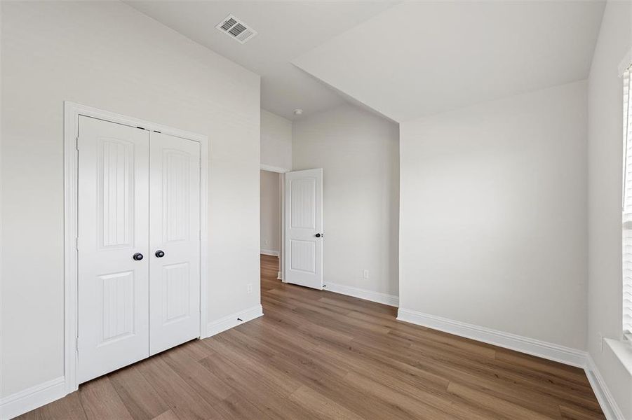 Spacious, unfurnished interior of a new home in Renaissance, Waco (Image 16).