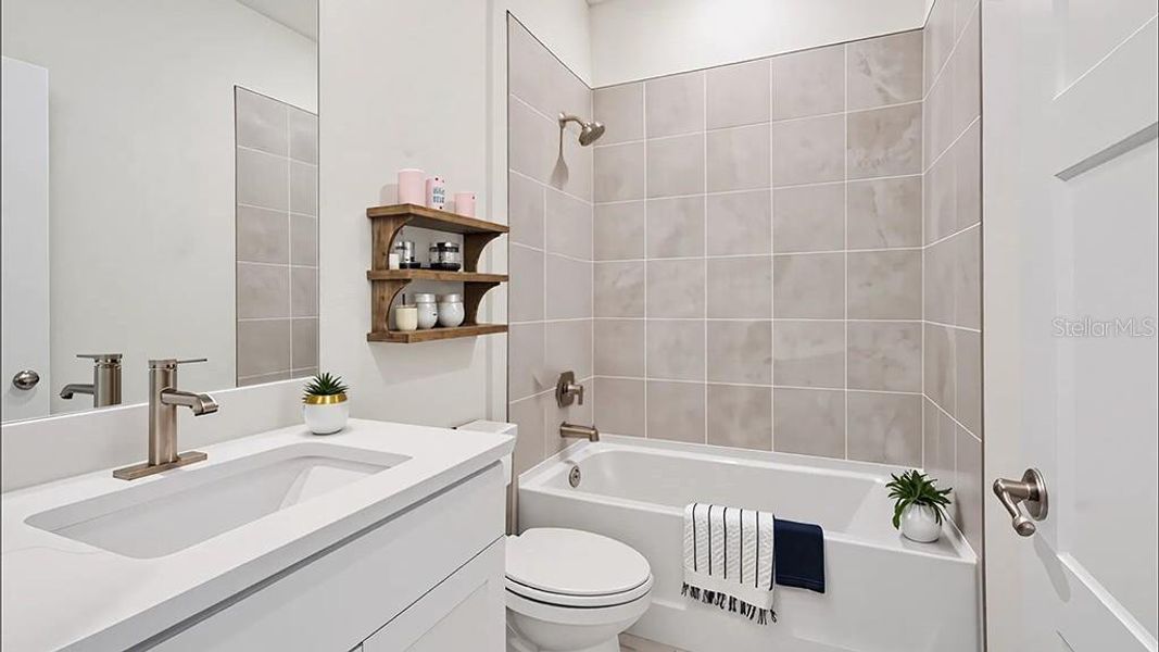 Furnished interior view inside a new home in Briarwood, Alachua (Image 4).