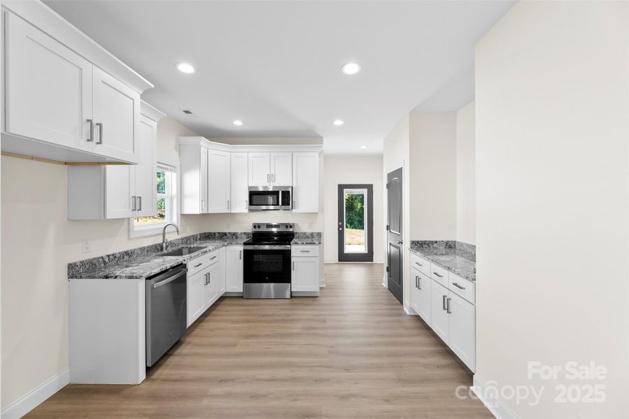 Furnished interior view inside a new home in , Kings Mountain (Image 10). Furnished interior view inside a new home in , Kings Mountain (Image 10).