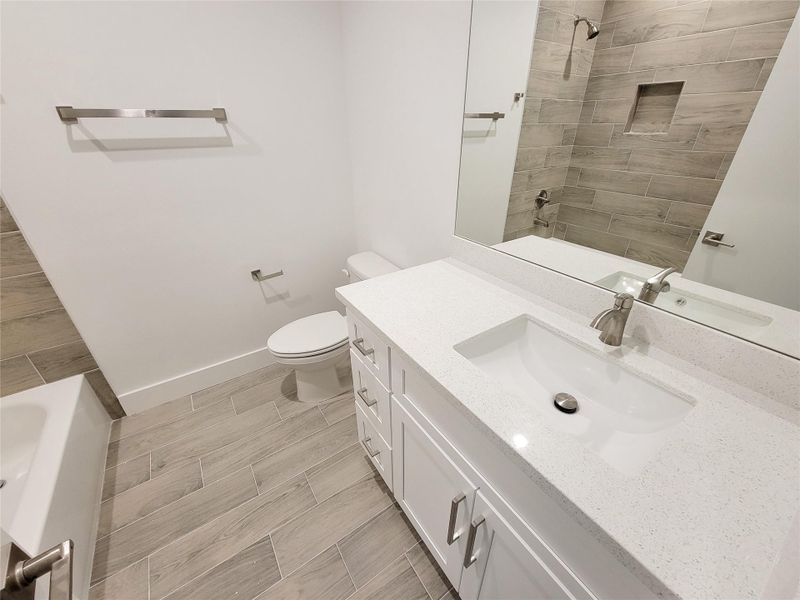 Furnished interior view inside a new home in , Houston (Image 12).