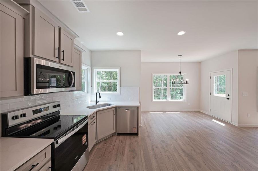 Furnished interior view inside a new home in , Dahlonega (Image 6).