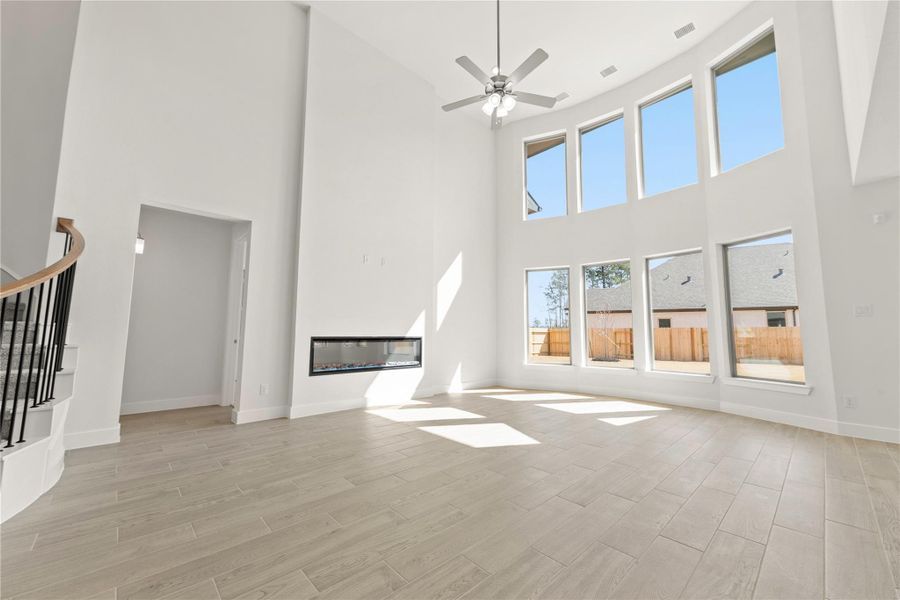 Spacious, unfurnished interior of a new home in ARTAVIA®, Conroe (Image 17).