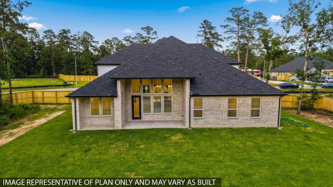 Exterior details and patio area of a home in Butlers Bend Estates, Pinehurst (Image 3).