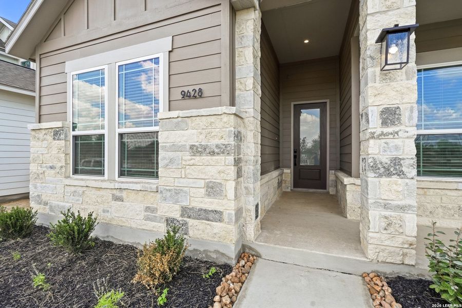 Exterior details and patio area of a home in The Crossvine, Schertz (Image 23).
