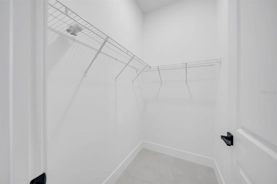 Spacious, unfurnished interior of a new home in , Lehigh Acres (Image 31).