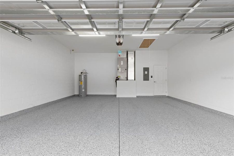 Spacious, unfurnished interior of a new home in , Palm Coast (Image 44).