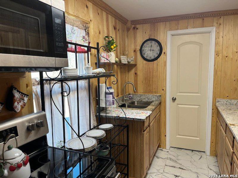 Furnished interior view inside a new home in , Stockdale (Image 4).