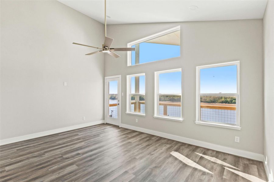 Spacious, unfurnished interior of a new home in , Matagorda (Image 11).