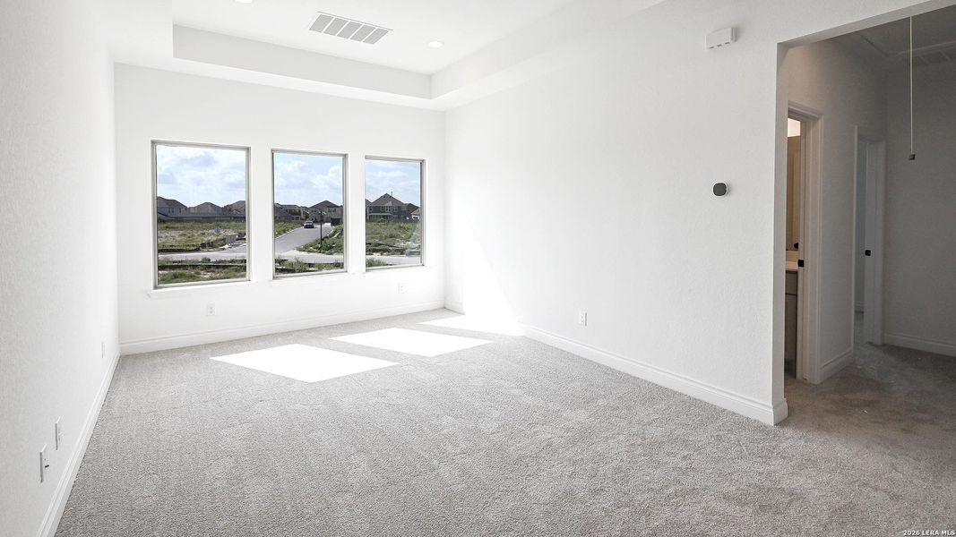 Spacious, unfurnished interior of a new home in Legacy at Lake Dunlap, New Braunfels (Image 19).