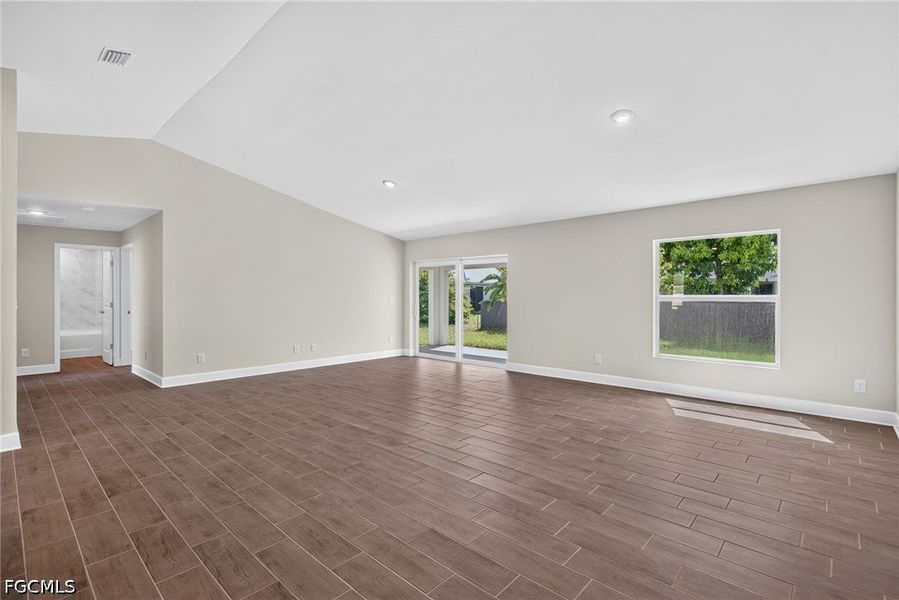 Spacious, unfurnished interior of a new home in Cape Coral, Cape Coral (Image 19). Spacious, unfurnished interior of a new home in Cape Coral, Cape Coral (Image 19).