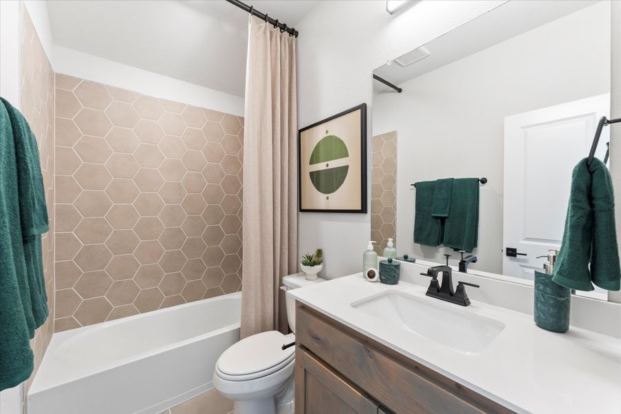 Furnished interior view inside a new home in Walton Ridge, Corinth (Image 30).