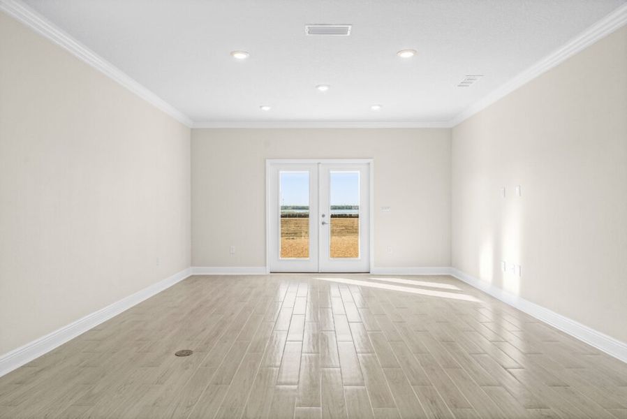 Spacious, unfurnished interior of a new home in Lake Merial, Panama City (Image 27).