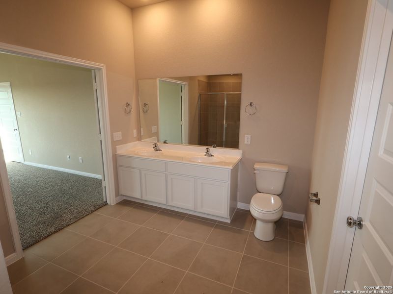 Furnished interior view inside a new home in Paloma Park, Converse (Image 8).
