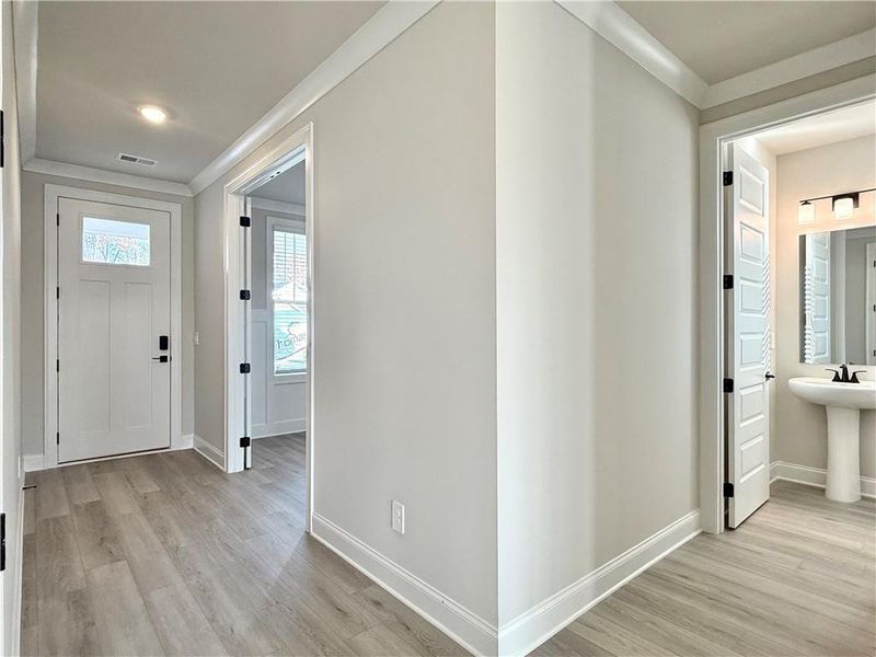 Spacious, unfurnished interior of a new home in , Braselton (Image 20). Spacious, unfurnished interior of a new home in , Braselton (Image 20).