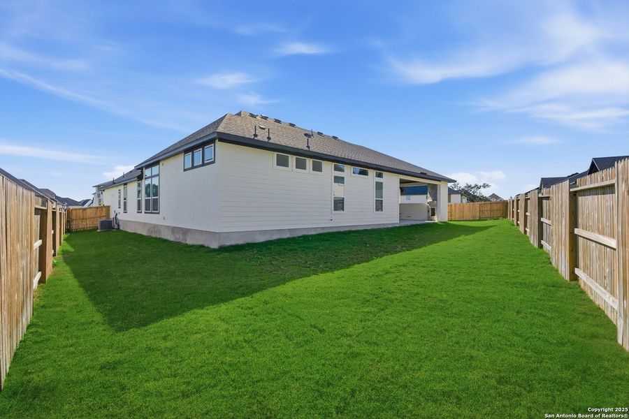 Exterior details and patio area of a home in Mesa Western, Cibolo (Image 26).