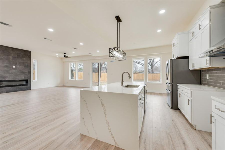 Furnished interior view inside a new home in , Dallas (Image 11).