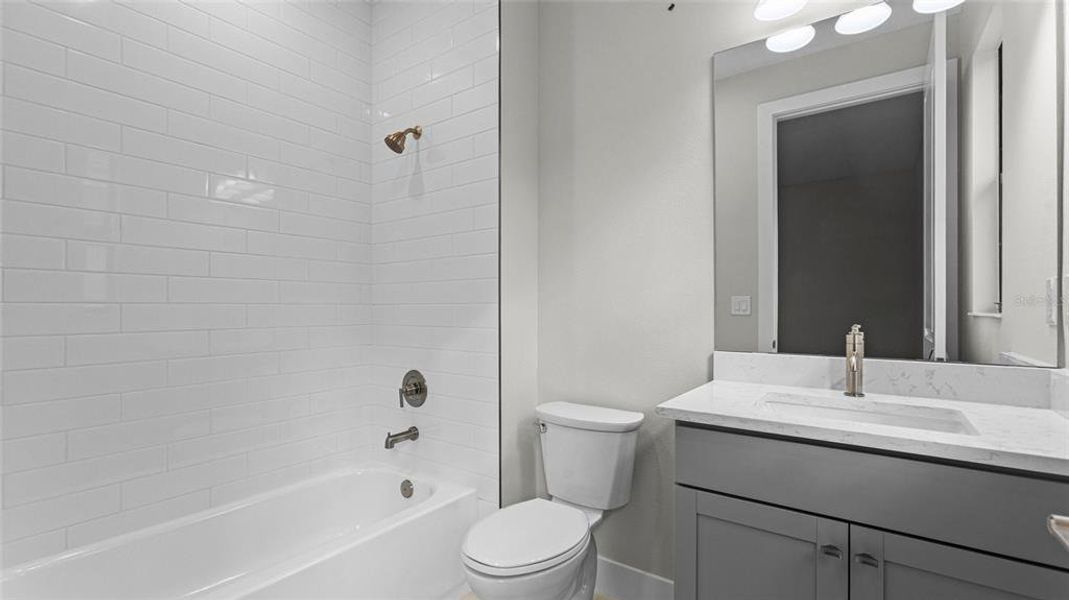 Furnished interior view inside a new home in Cresswind Lakewood Ranch, Lakewood Ranch (Image 8).