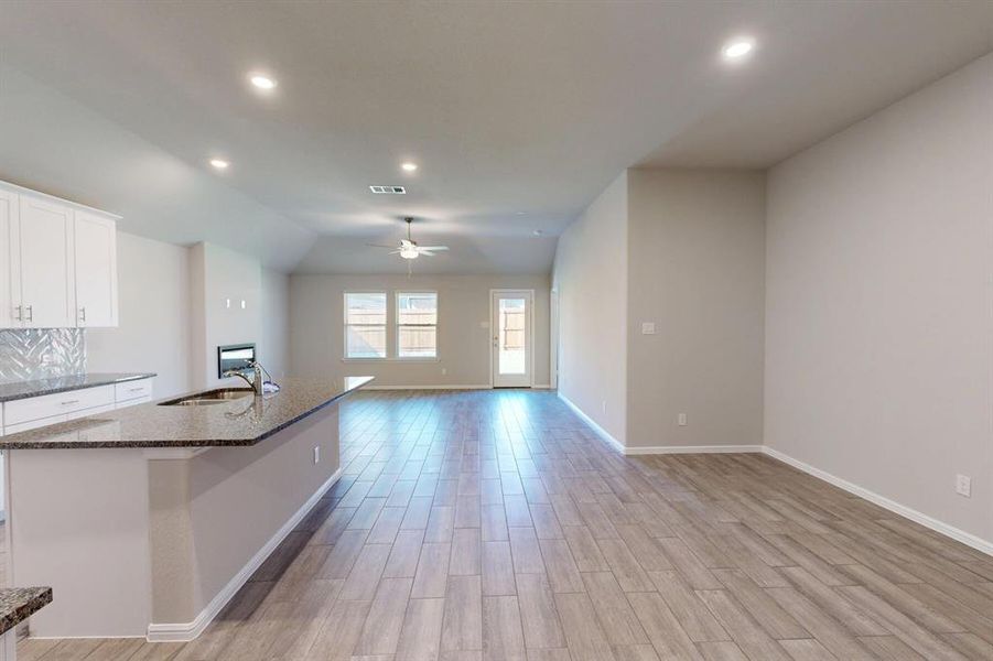 Spacious, unfurnished interior of a new home in Forest Park, Princeton (Image 21). Spacious, unfurnished interior of a new home in Forest Park, Princeton (Image 21).