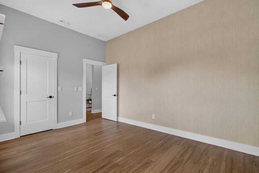 Spacious, unfurnished interior of a new home in , Summerville (Image 25).