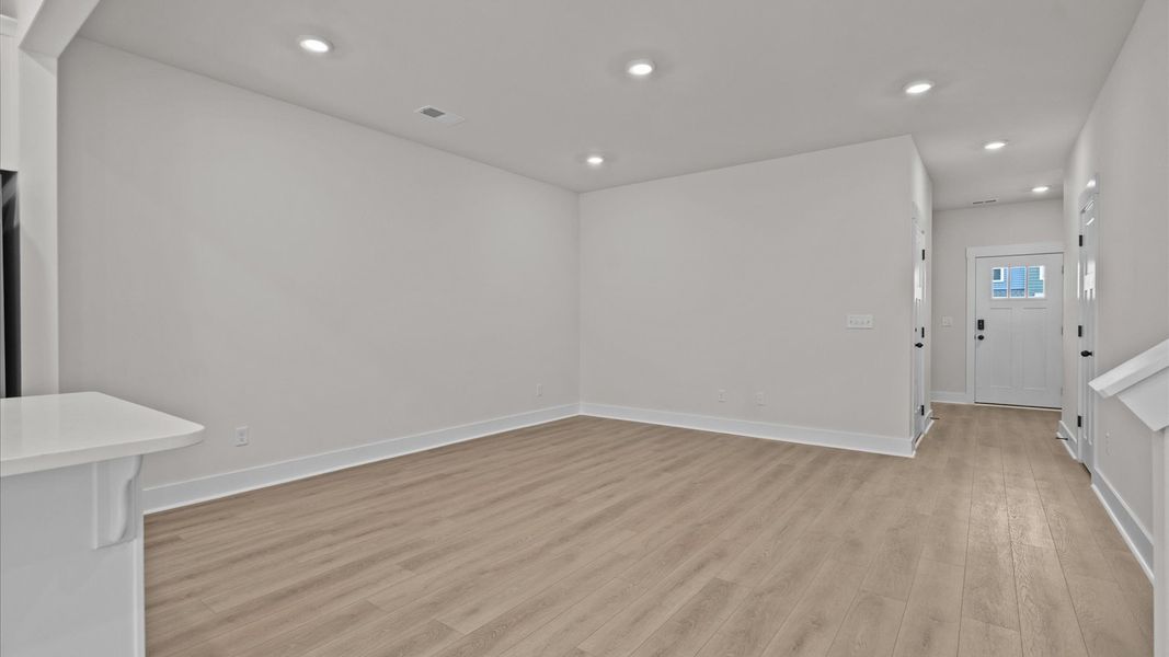 Furnished interior view inside a new home in Ransdell Pointe, Spartanburg (Image 8).