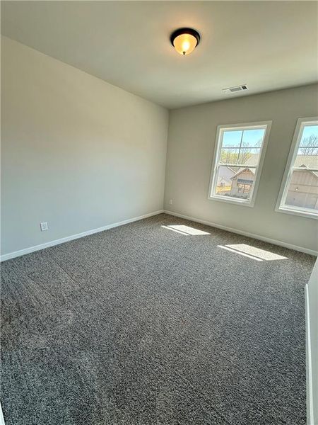Spacious, unfurnished interior of a new home in Ponderosa Farms Estates, Gainesville (Image 17).