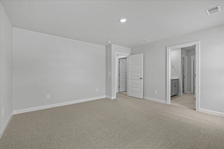 Spacious, unfurnished interior of a new home in Cedar Shoals – Heritage Collection, Piedmont (Image 22). Spacious, unfurnished interior of a new home in Cedar Shoals – Heritage Collection, Piedmont (Image 22).