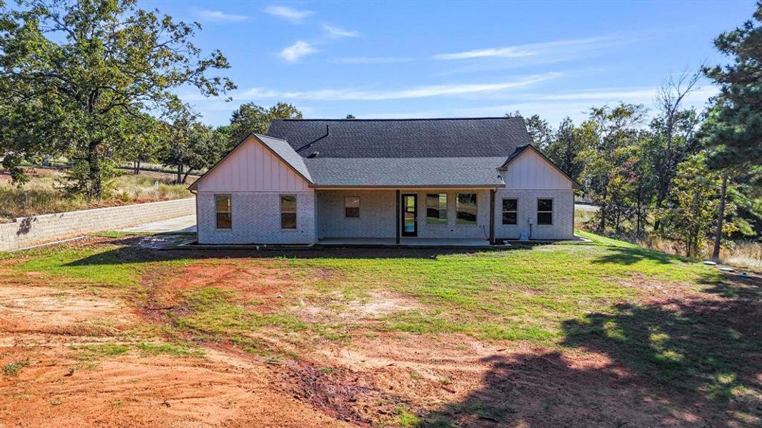 Exterior details and patio area of a home in , Lindale (Image 21).