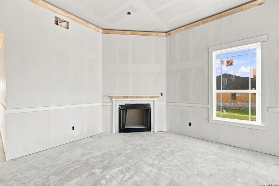 Spacious, unfurnished interior of a new home in Las Palomas Country Club Estates, La Vernia (Image 6). Spacious, unfurnished interior of a new home in Las Palomas Country Club Estates, La Vernia (Image 6).