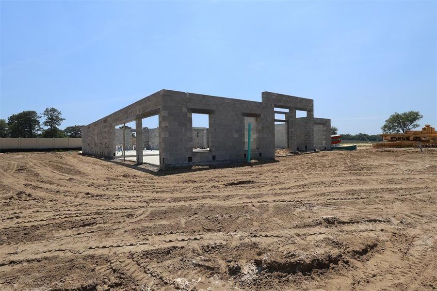 Image 13 of a home in Willow Run. Image 13 of a home in Willow Run.