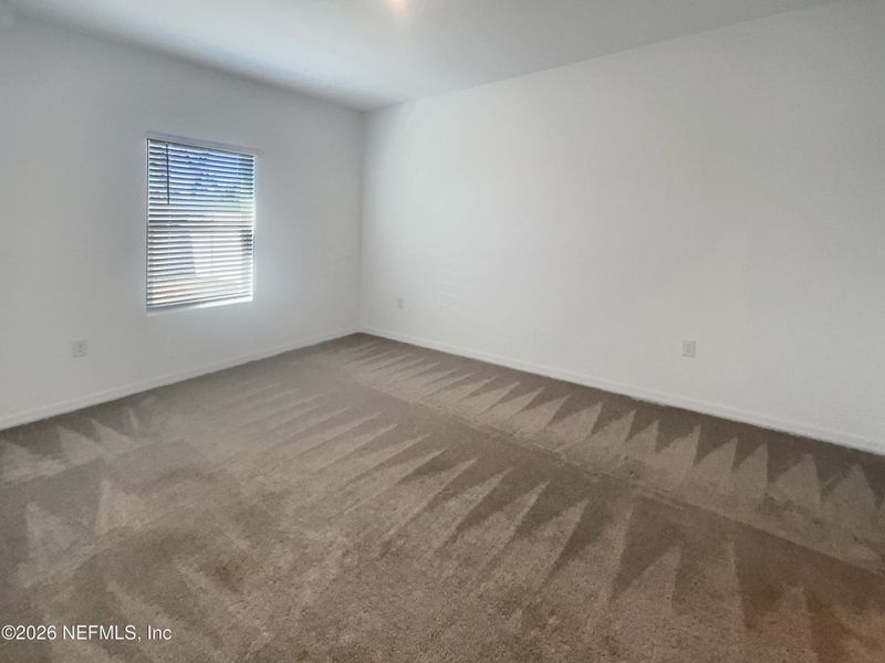 Spacious, unfurnished interior of a new home in Coopers Meadow, Jacksonville (Image 14).