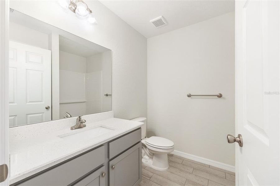 Furnished interior view inside a new home in , Ocala (Image 10).
