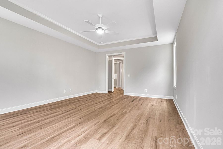 Spacious, unfurnished interior of a new home in Cresswind Charlotte, Charlotte (Image 30).