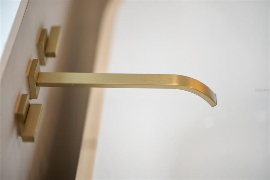 Close-up of interior finishes inside a home in , Port Charlotte (Image 23).