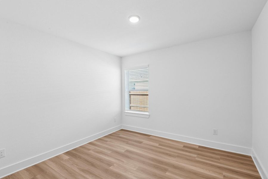 Spacious, unfurnished interior of a new home in Lago Mar, Santa Fe (Image 9). Spacious, unfurnished interior of a new home in Lago Mar, Santa Fe (Image 9).