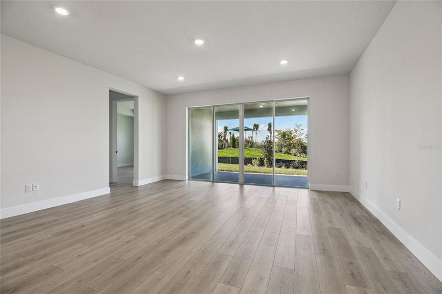 Spacious, unfurnished interior of a new home in Waterset Tradition Series, Apollo Beach (Image 35). Spacious, unfurnished interior of a new home in Waterset Tradition Series, Apollo Beach (Image 35).
