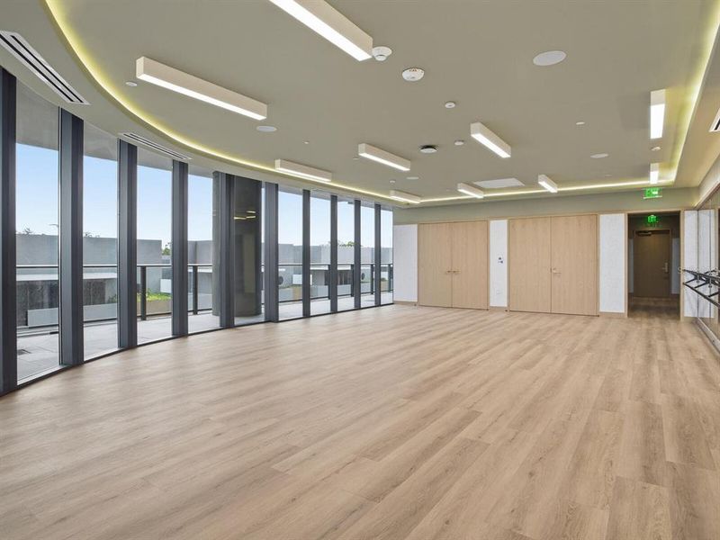 Image 90 of a home in .