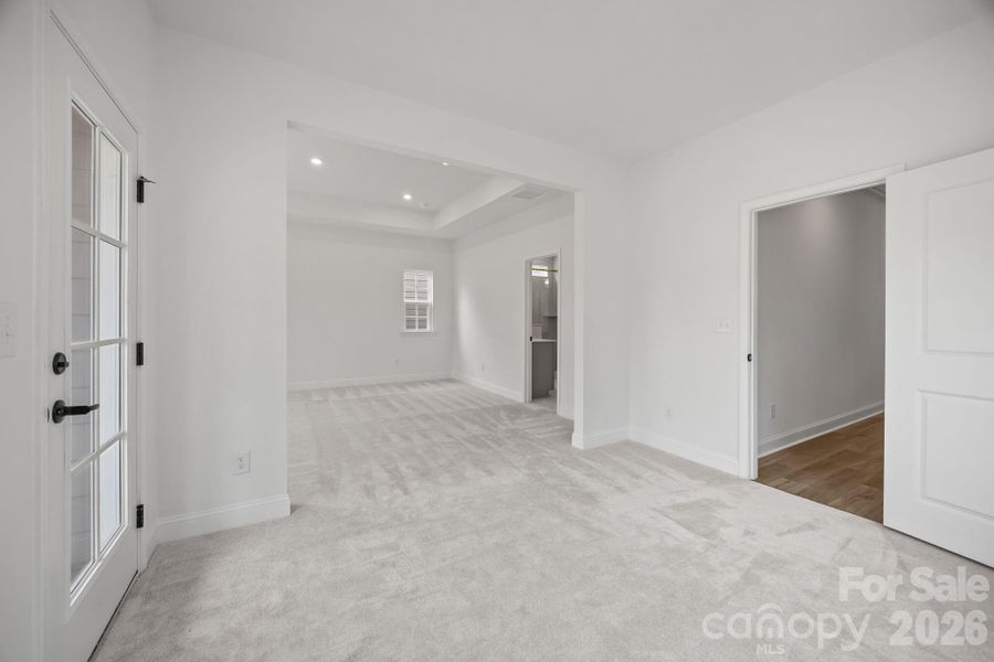 Spacious, unfurnished interior of a new home in The River District Townhomes, Charlotte (Image 14).