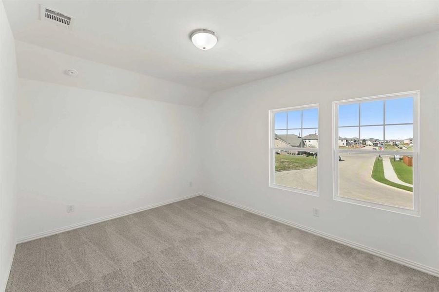 Spacious, unfurnished interior of a new home in Creekview Fossil Ridge, Pilot Point (Image 21).