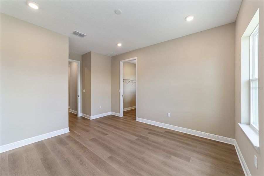 Spacious, unfurnished interior of a new home in , Ocala (Image 64).