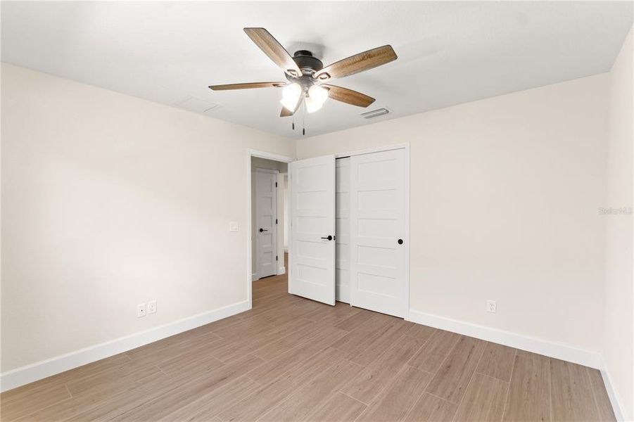 Spacious, unfurnished interior of a new home in , Rotonda West (Image 16).