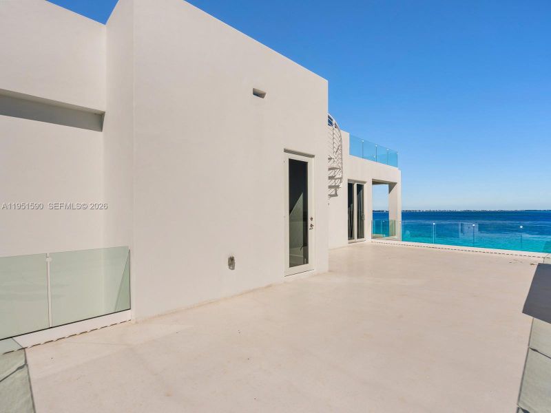 Exterior details and patio area of a home in , Marathon (Image 41).