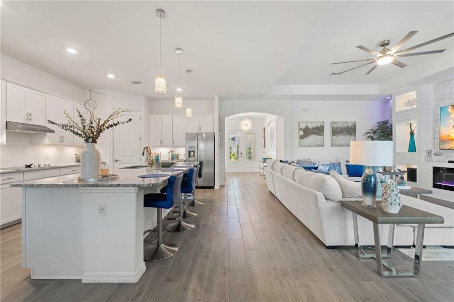 Furnished interior view inside a new home in , Punta Gorda (Image 52).