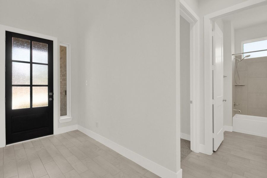 Spacious, unfurnished interior of a new home in , Katy (Image 31).