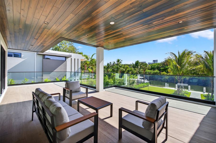 Exterior details and patio area of a home in , Fort Lauderdale (Image 2). Exterior details and patio area of a home in , Fort Lauderdale (Image 2).