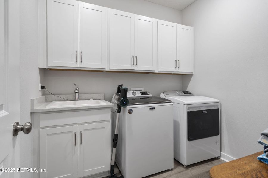Close-up of interior finishes inside a home in , Jacksonville (Image 18). Close-up of interior finishes inside a home in , Jacksonville (Image 18).