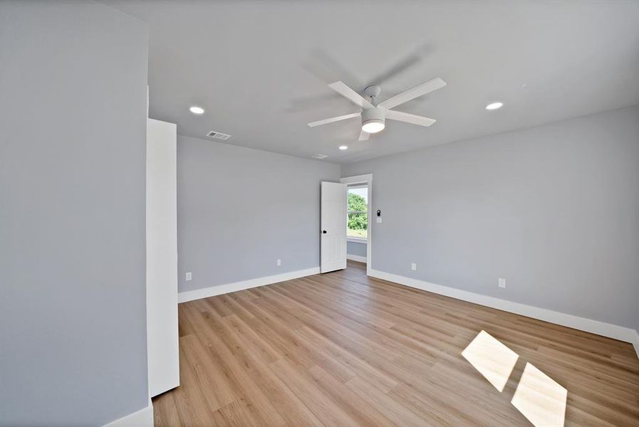Spacious, unfurnished interior of a new home in , Granbury (Image 8). Spacious, unfurnished interior of a new home in , Granbury (Image 8).